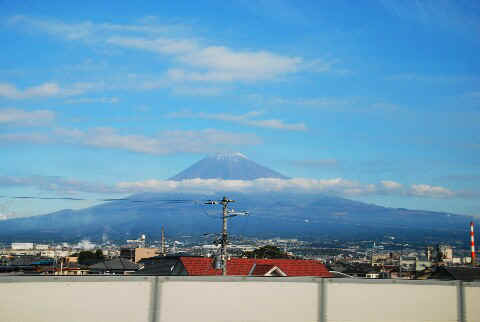 071123Mt.Fuji.jpg (62031 oCg)